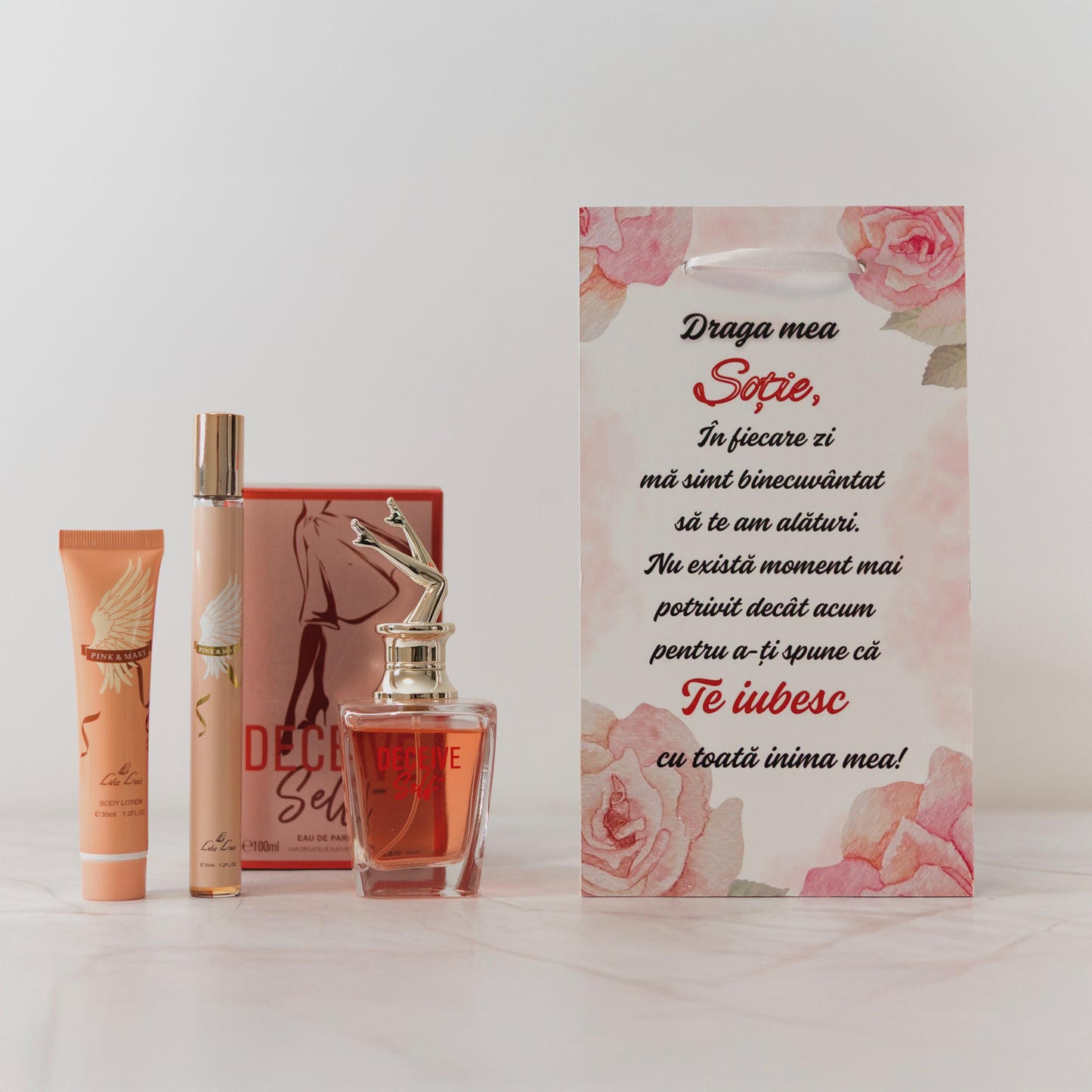 SET CADOU PENTRU SOTIE - TABLOU PERSONALIZAT + 1 PARFUM ARABESC + MINI PARFUM SI CREMA